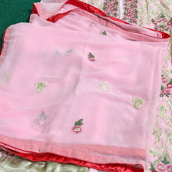 Elegant Pink Embroidered Kurta set - Picture 12 of 12